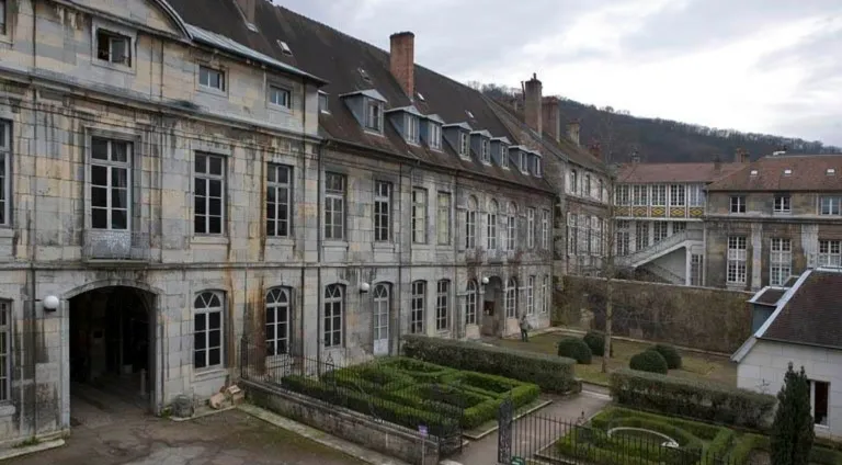 Visite de l’hôtel de Courbouzon-Villefrancon
