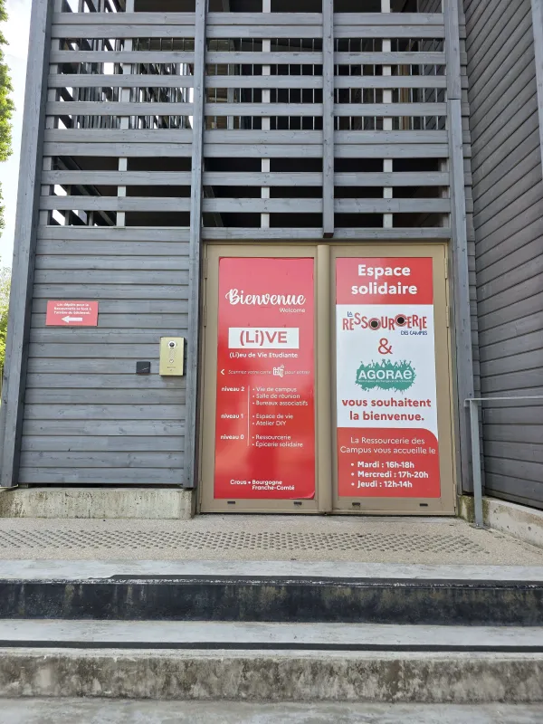 Porte ressourcerie campus