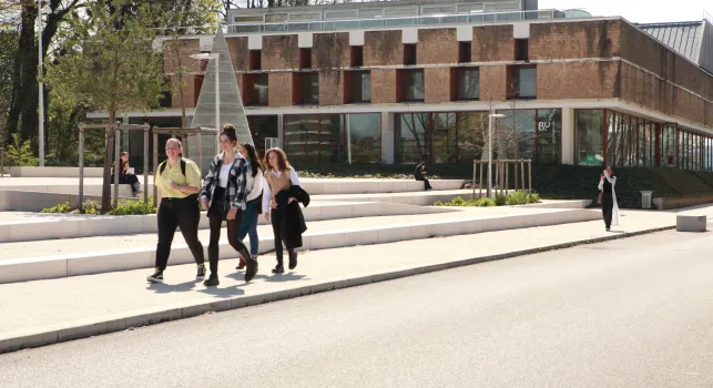 Direction de la communication - UMLP